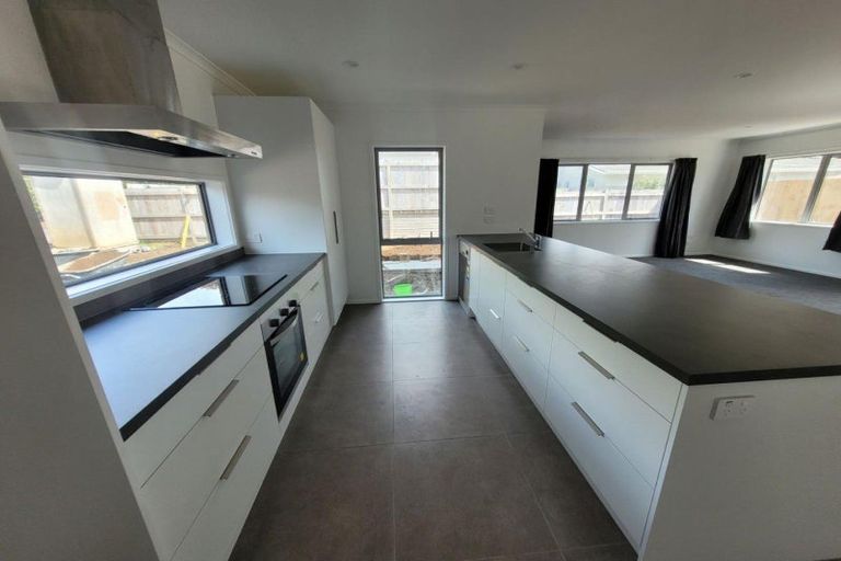 Photo of property in 73a Govett Avenue, Frankleigh Park, New Plymouth, 4310