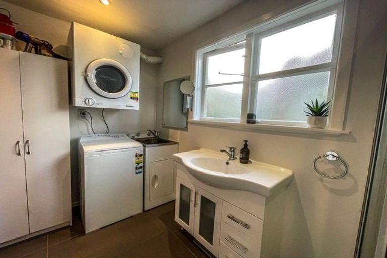 Photo of property in 2/8 Reading Street, Karori, Wellington, 6012