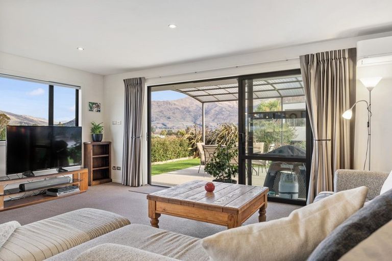 Photo of property in 20 Mount Iron Drive, Wanaka, 9305
