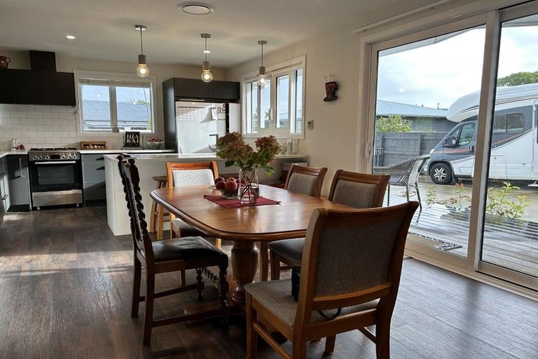 Photo of property in 71a Middle Road, Havelock North, 4130