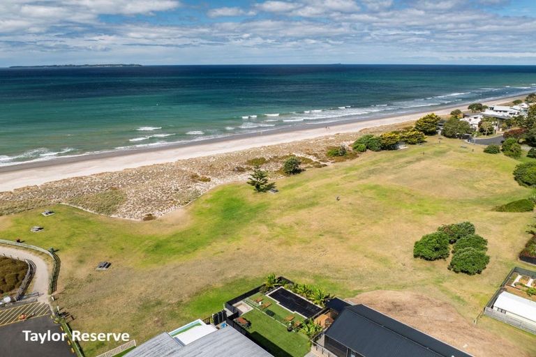 Photo of property in 1009 Papamoa Beach Road, Papamoa Beach, Papamoa, 3118
