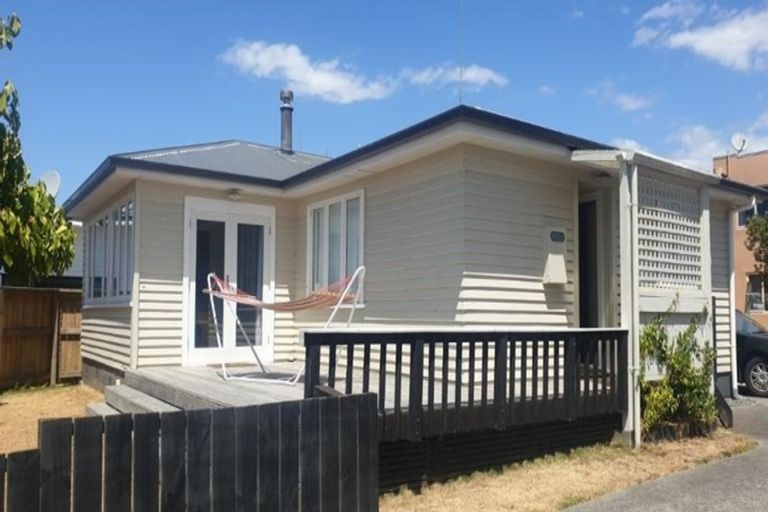 Photo of property in 1018a Papamoa Beach Road, Papamoa Beach, Papamoa, 3118