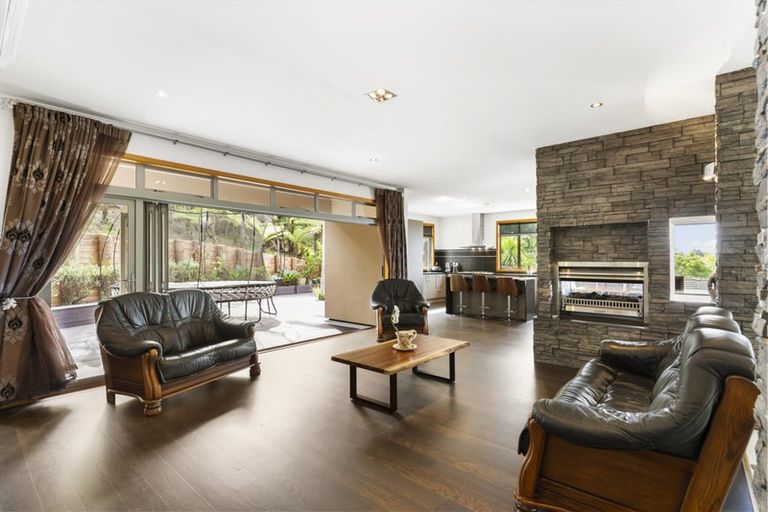 Photo of property in 49 Penguin Drive, Murrays Bay, Auckland, 0630