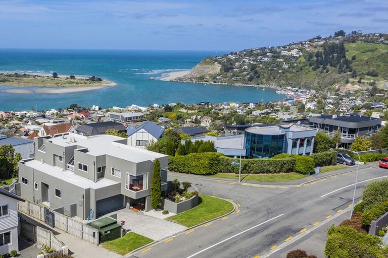 Photo of property in 67 Glenstrae Road, Redcliffs, Christchurch, 8081