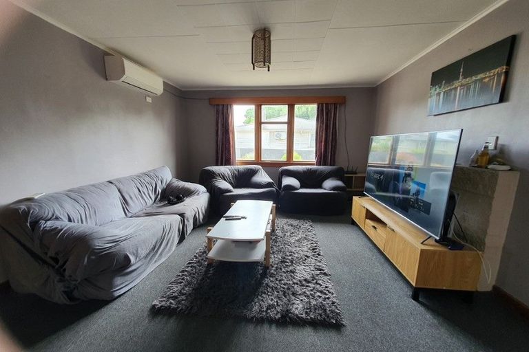 Photo of property in 23 Fraser Street, Waikiwi, Invercargill, 9810