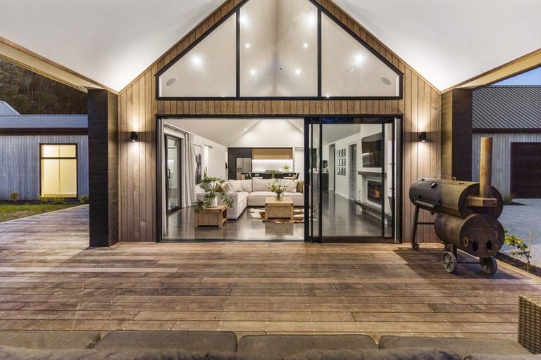 Photo of property in 25 Bayer Road, Puhoi, Silverdale, 0994