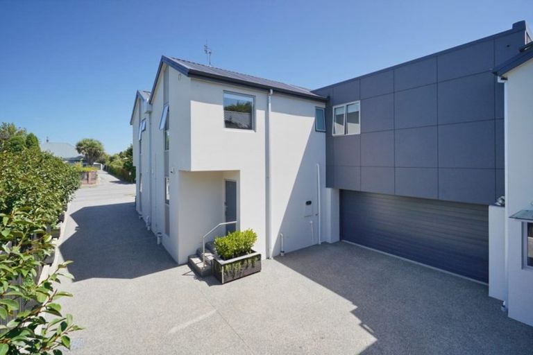 Photo of property in 104a Strickland Street, Sydenham, Christchurch, 8023