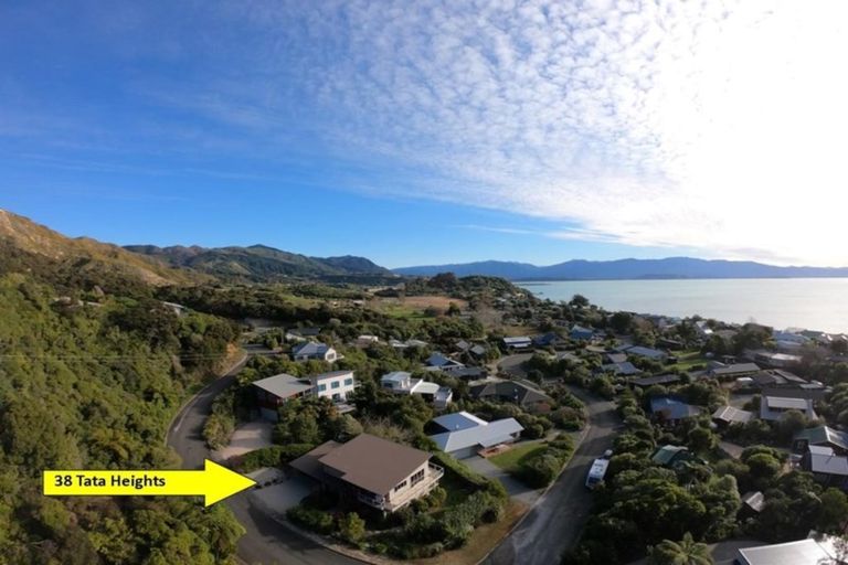 Photo of property in 38 Tata Heights, Tata Beach, Takaka, 7183