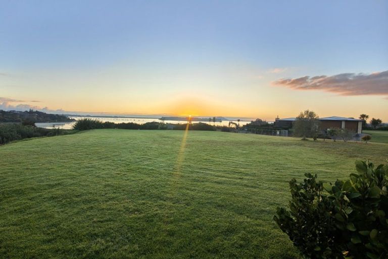 Photo of property in 53 Lynley Park Drive, Omokoroa, 3114