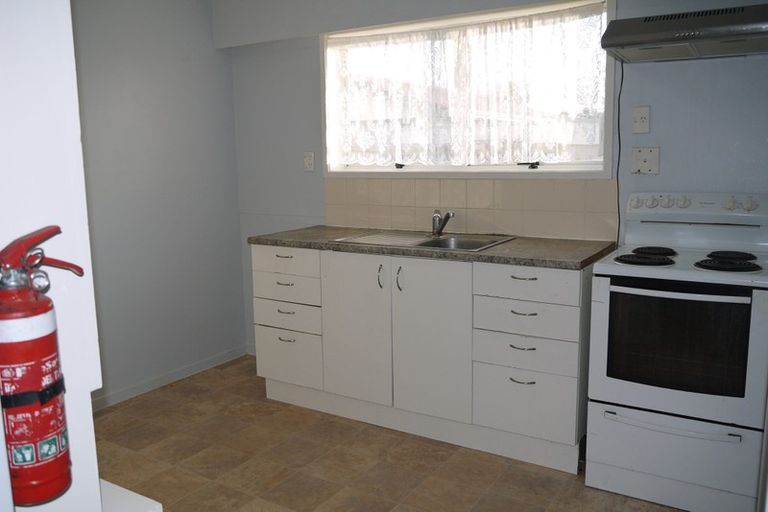 Photo of property in 1/11 Ballater Place, Highland Park, Auckland, 2010