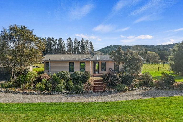 Photo of property in 30 Quail Valley Road, Belgrove, Wakefield, 7095