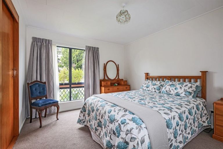 Photo of property in 24 Saint Hill Lane, Havelock North, 4130