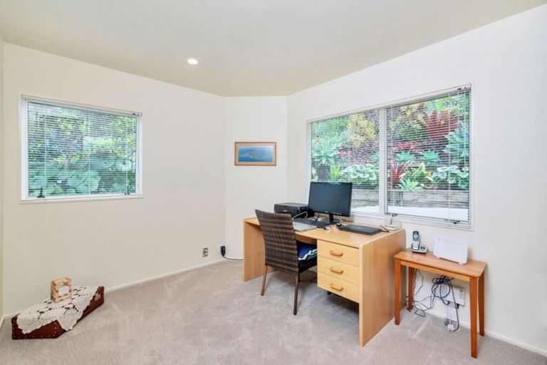 Photo of property in 17 Crestview Place, Browns Bay, Auckland, 0630