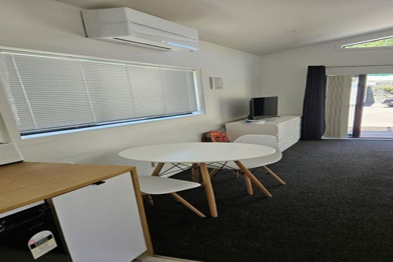 Photo of property in 391 Fergusson Drive, Heretaunga, Upper Hutt, 5018