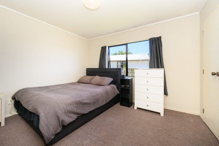 Photo of property in 36 Kowhai Street, Tokomaru, Palmerston North, 4474