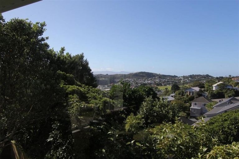 Photo of property in 95 Ironside Road, Johnsonville, Wellington, 6037