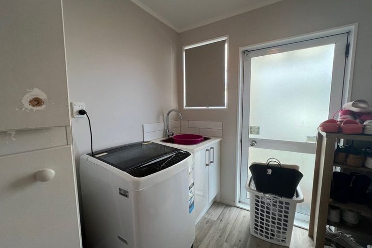 Photo of property in 2/25 Silver Creek Road, Weymouth, Auckland, 2103