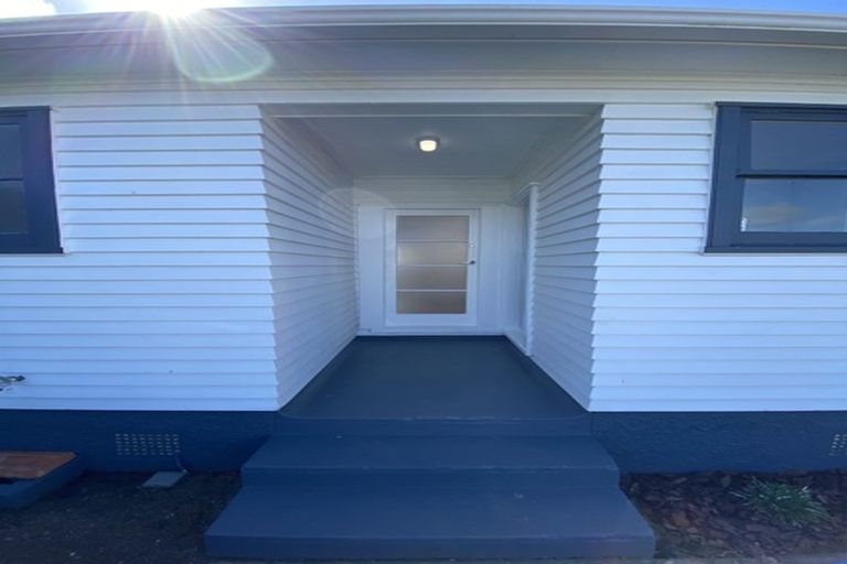 Photo of property in 70 Peat Place, Whanganui, 4500