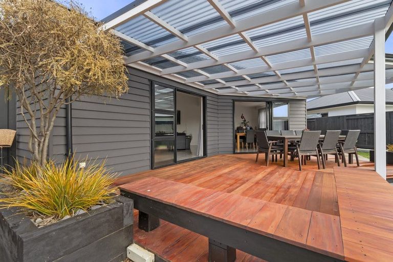 Photo of property in 4 Waimarama Court, Roslyn, Palmerston North, 4414