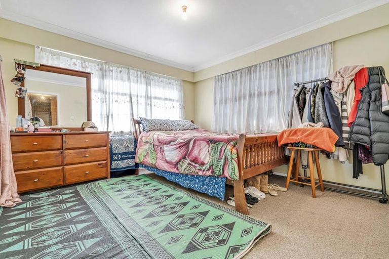 Photo of property in 92 Fisher Crescent, Otara, Auckland, 2023