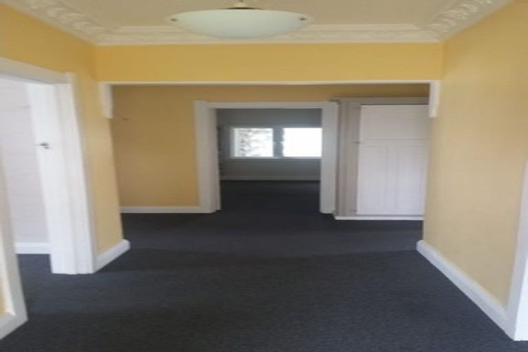 Photo of property in 54 Burns Avenue, Takaro, Palmerston North, 4412