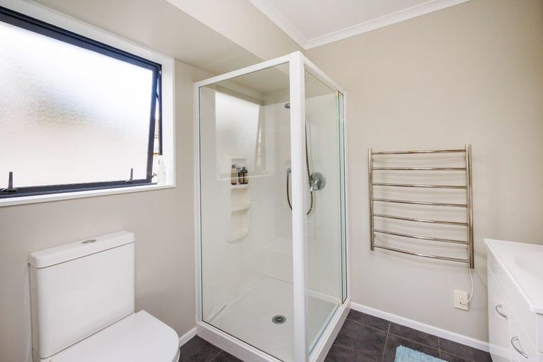 Photo of property in 147 Pacific Drive, Fitzherbert, Palmerston North, 4410