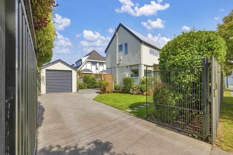 Photo of property in 107 Windermere Road, Papanui, Christchurch, 8053