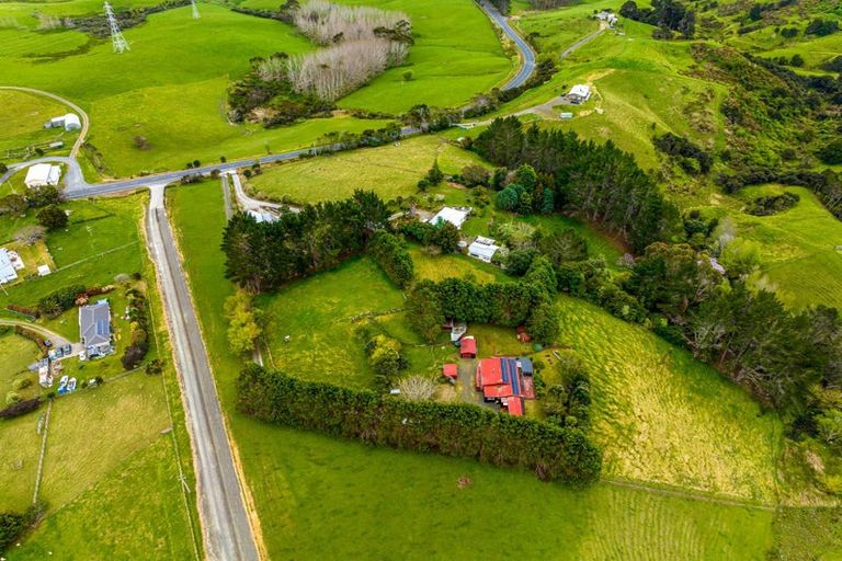Photo of property in 3004 Kaipara Coast Highway, Glorit, Warkworth, 0984