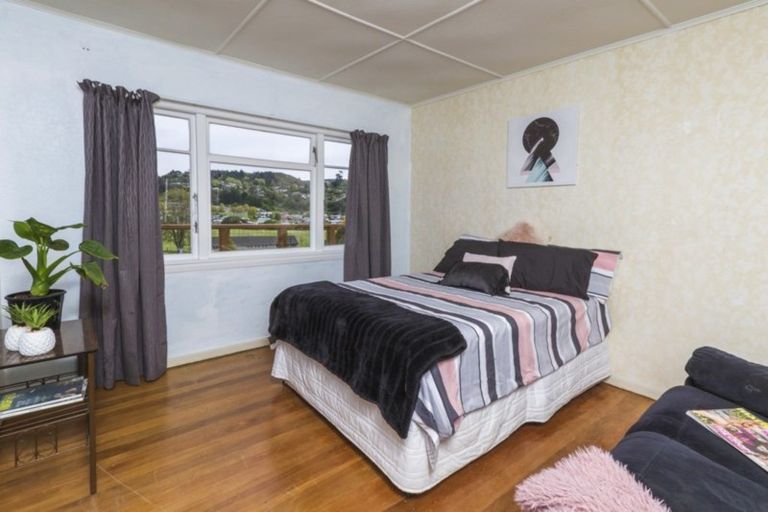 Photo of property in 32 Tipahi Street, Nelson South, Nelson, 7010