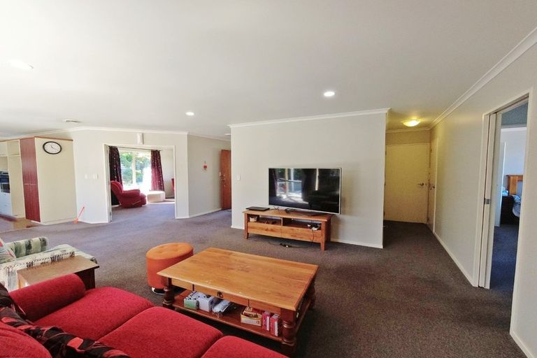 Photo of property in 96 Ayrshire Drive, Grandview Heights, Hamilton, 3200