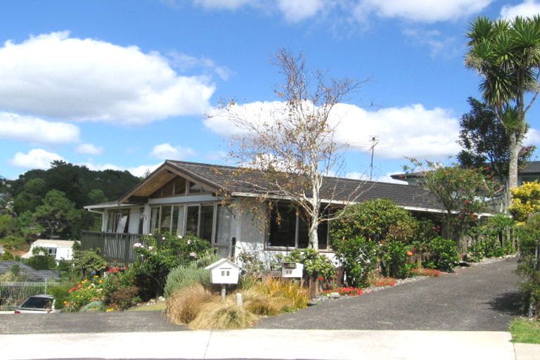 Photo of property in 24 Macnay Way, Murrays Bay, Auckland, 0630