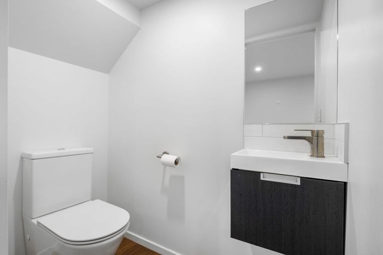 Photo of property in 17/27 New Brighton Road, Shirley, Christchurch, 8061