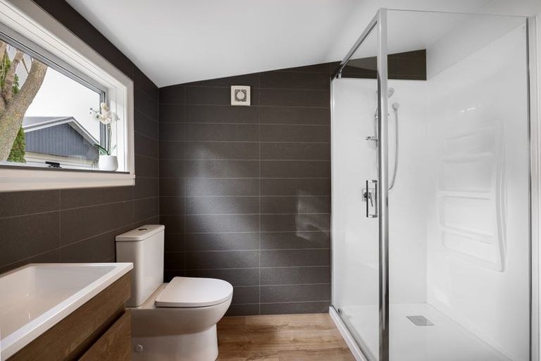 Photo of property in 10 Falcon Street, New Brighton, Christchurch, 8061