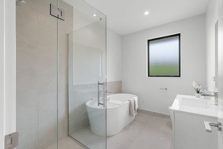 Photo of property in 11 Little Gem Road, Hornby, Christchurch, 8025