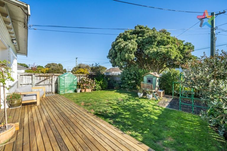 Photo of property in 7 Vincent Street, Waterloo, Lower Hutt, 5011