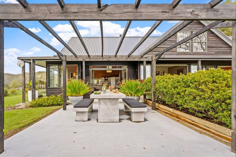 Photo of property in 402 Old Kaipara Road, Kaipara Flats, Warkworth, 0981