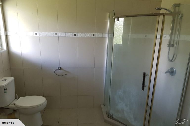 Photo of property in 22 Hartley Terrace, Massey, Auckland, 0614