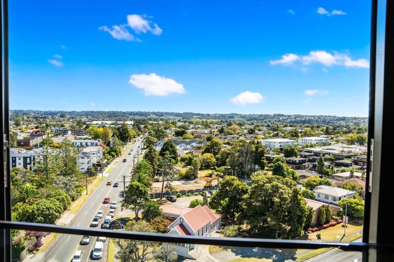 Photo of property in 1004/1 Buscomb Avenue, Henderson, Auckland, 0610