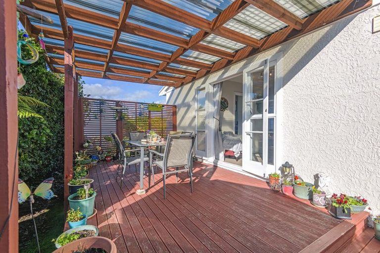 Photo of property in 3 Glasgow Street, Takaro, Palmerston North, 4412
