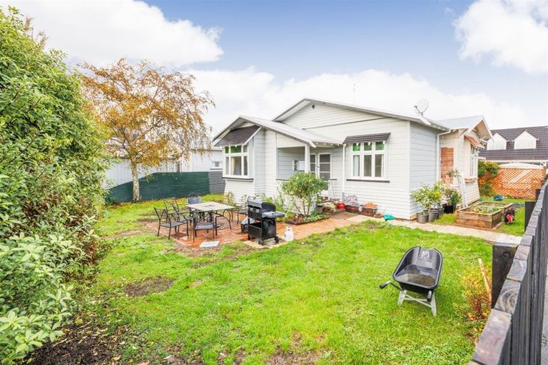 Photo of property in 738 Main Street, Palmerston North, 4414