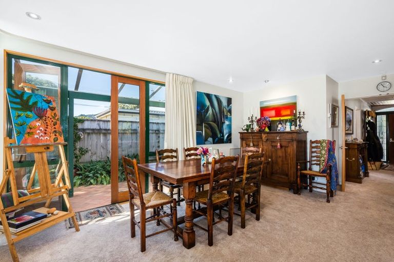 Photo of property in 34 Oroua Street, Eastbourne, Lower Hutt, 5013