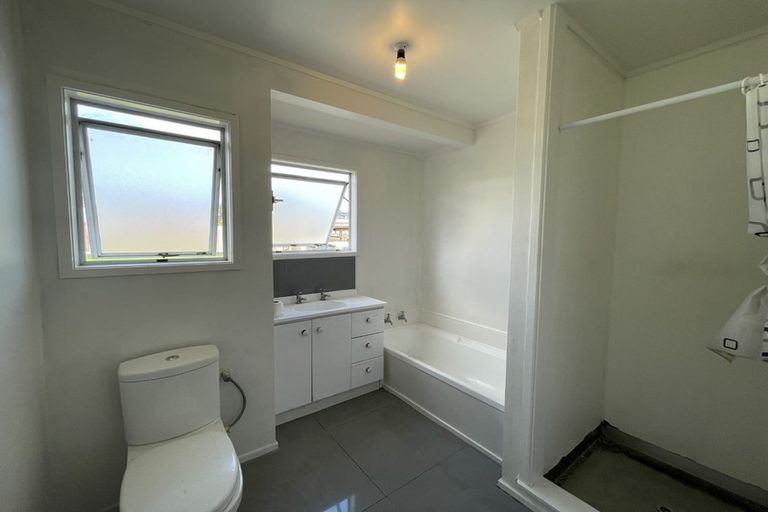 Photo of property in 42 Dillon Crescent, Clover Park, Auckland, 2019