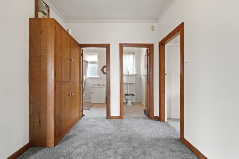 Photo of property in 16 Derwent Street, Helensburgh, Dunedin, 9010