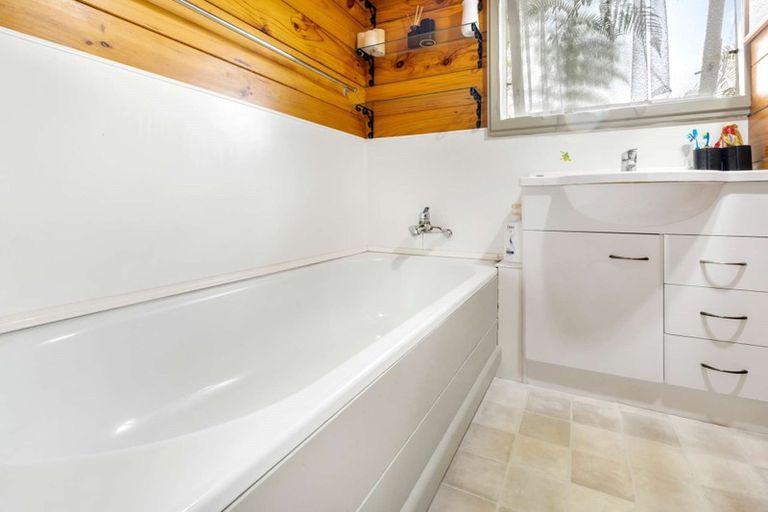 Photo of property in 23 Sloane Avenue, Tihiotonga, Rotorua, 3015