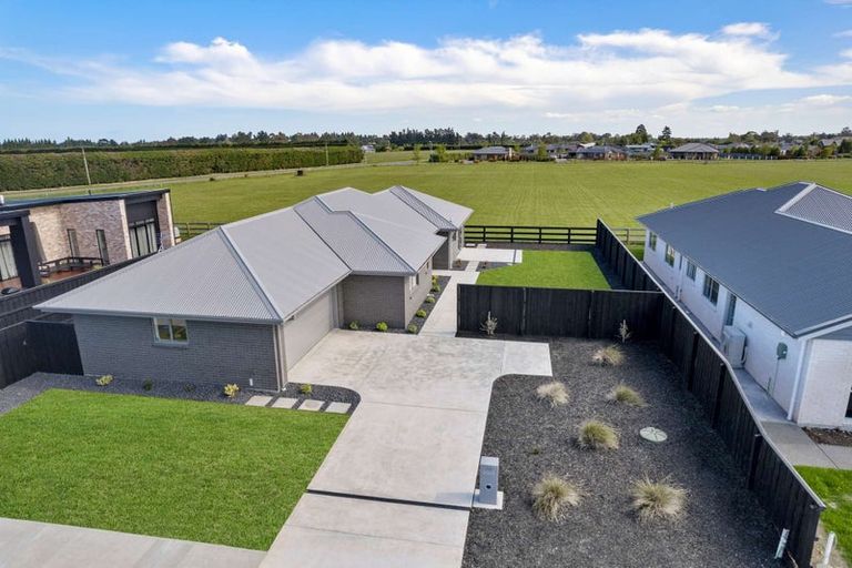 Photo of property in 36 Plover Avenue, Amberley, 7410