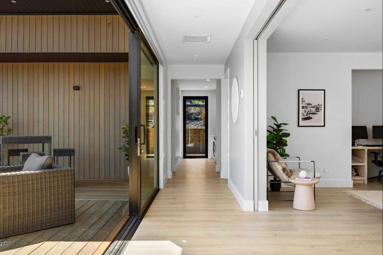 Photo of property in 9 Brodie Avenue, Arrowtown, 9302