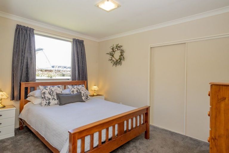 Photo of property in 11 Mcdonnell Road, Arrowtown, 9302