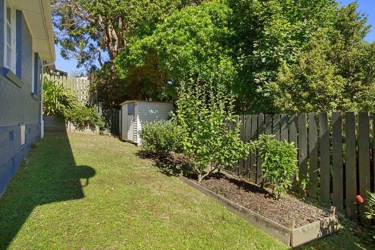Photo of property in 46 Handyside Street, Tawa, Wellington, 5028