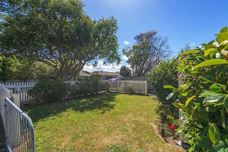 Photo of property in 10 Hulme Street, Roslyn, Palmerston North, 4414