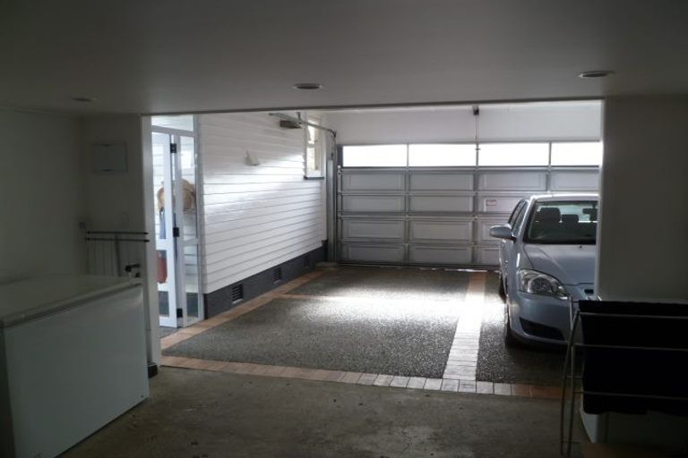 Photo of property in 18 Churchill Avenue, Hokowhitu, Palmerston North, 4410